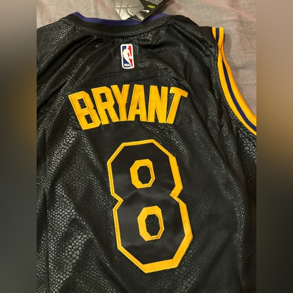 Kobe Bryant Mamba Lakers Jersey - Picture 9 of 12